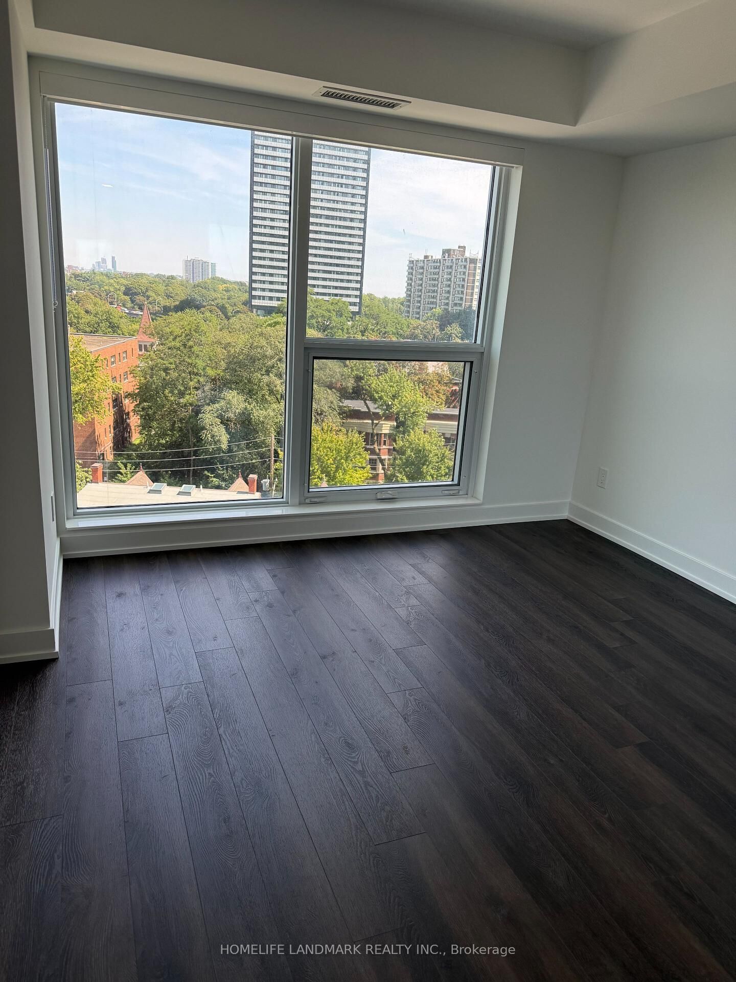 Property Photo:  609 Sherbourne Street 807  ON M4X 0A4 