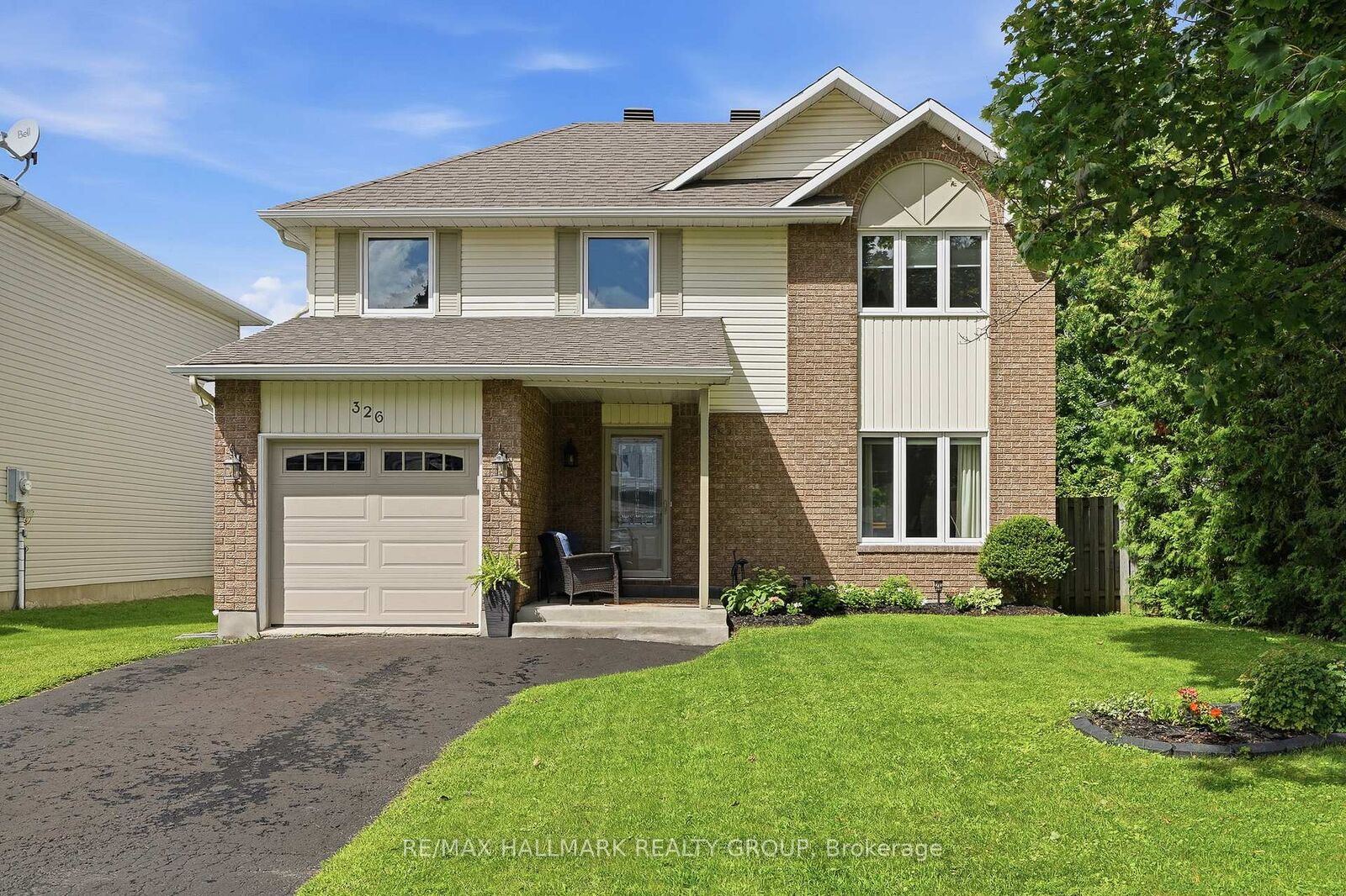 Property Photo:  326 Bonavista Street  ON K4K 1N7 