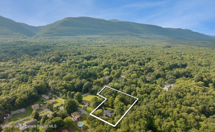 Property Photo:  104 Park  NY 12477 