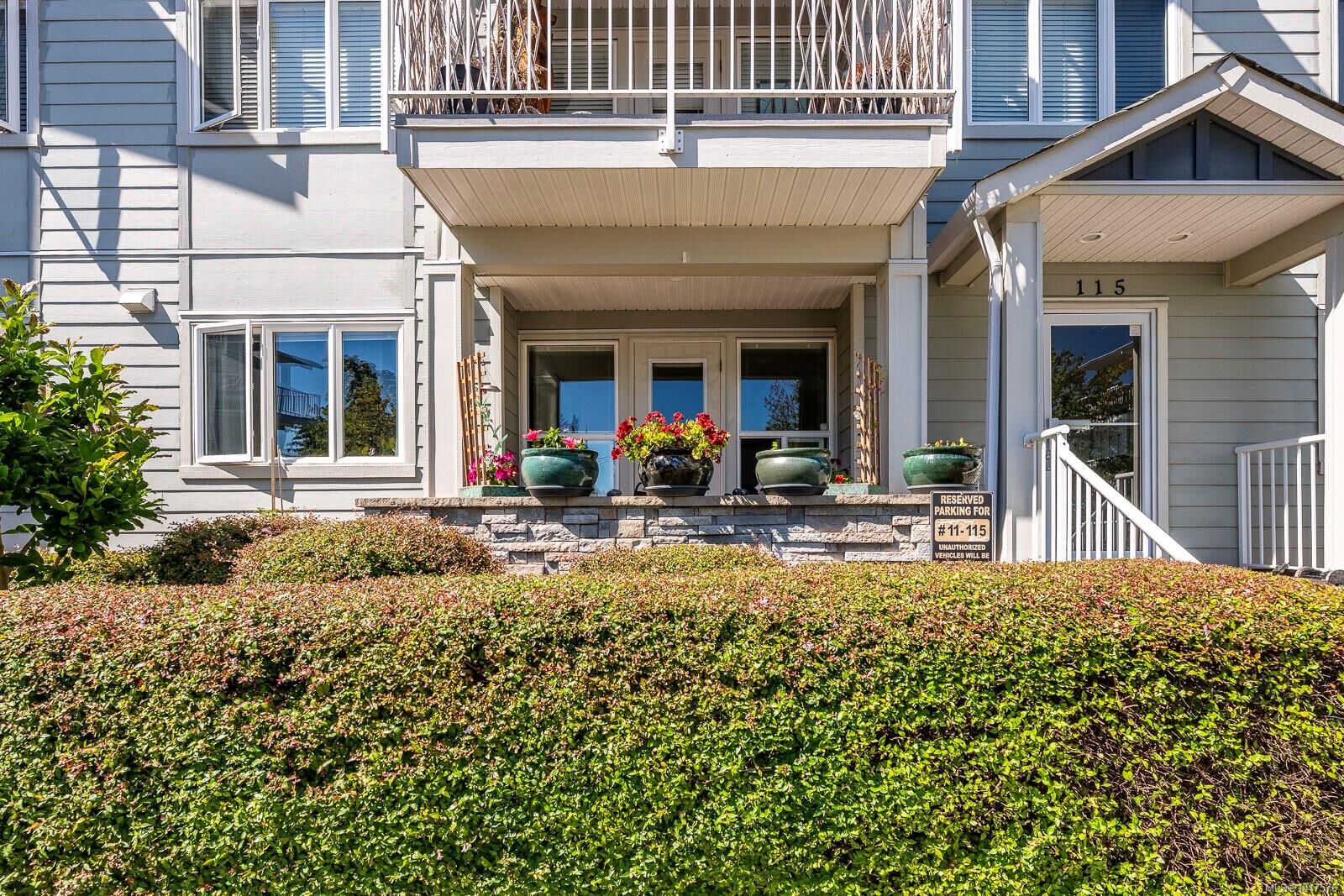 Property Photo: 115 20th St #11 BC V9N 8B1