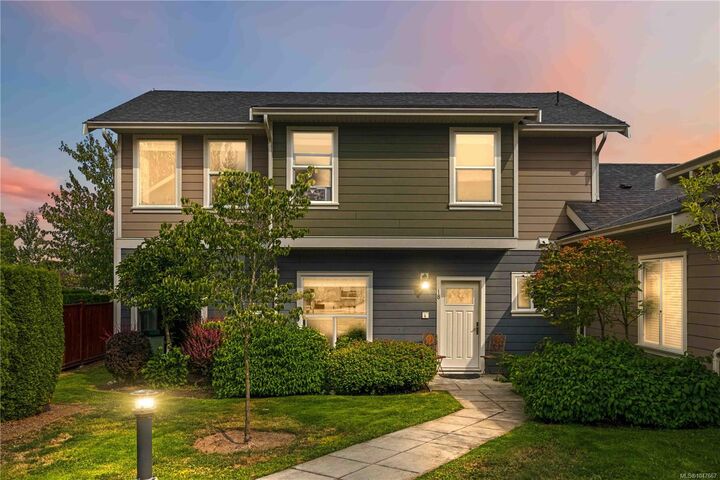 Property Photo: 1515 Keating Cross Rd #18 BC V8M 1W9