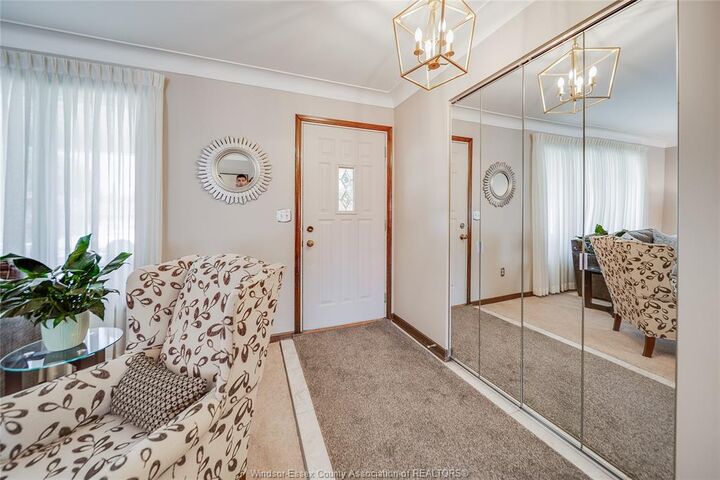 Property Photo:  380 Woodridge Drive  ON N8N 3A8 