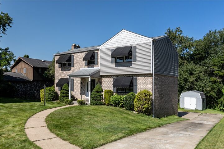 Property Photo: 3425 Aloha Dr PA 15068