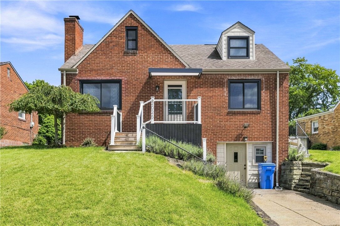 Property Photo: 2025 Borland Rd PA 15243