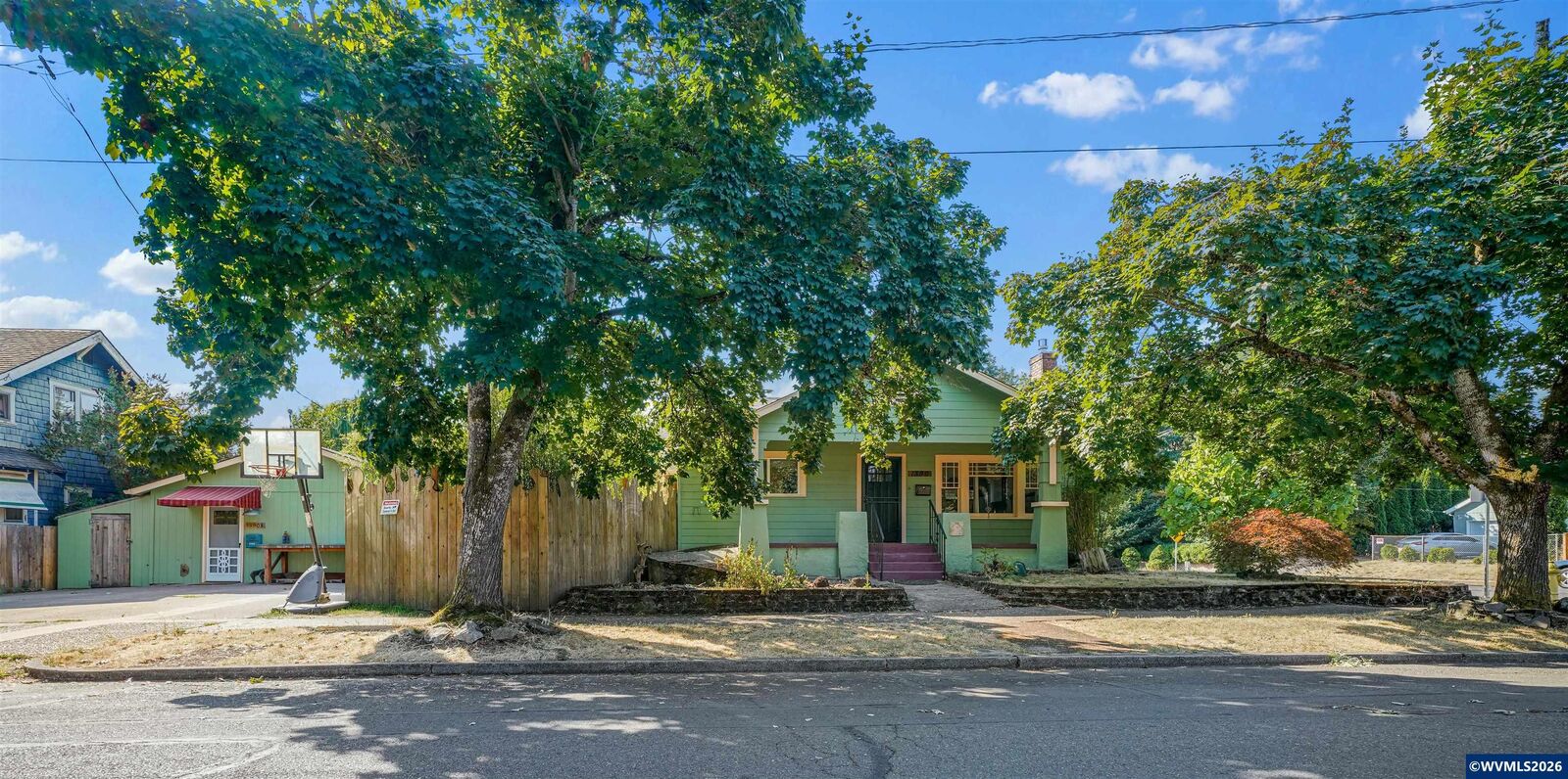 Property Photo: 1390 Elm St NW OR 97304