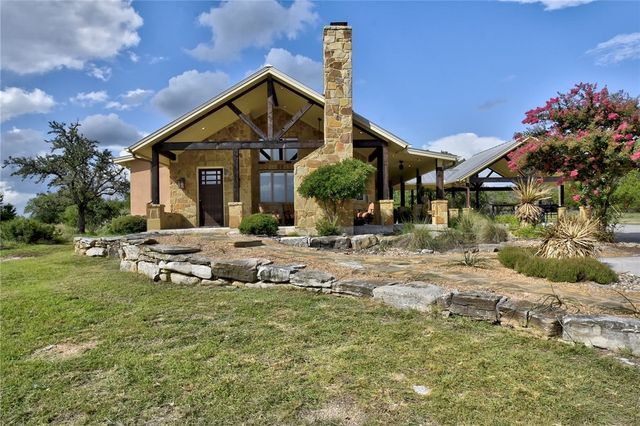 Property Photo:  633 Trails End Road  TX 78636 