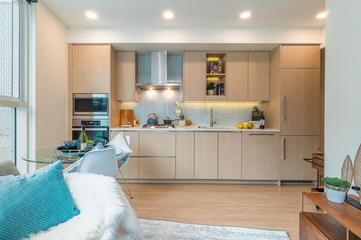 Property Photo:  87 Nelson Street 1081  BC V6Z 0E8 