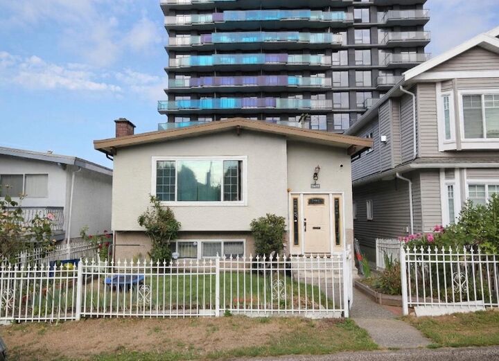 5075 Payne Street — photo 1