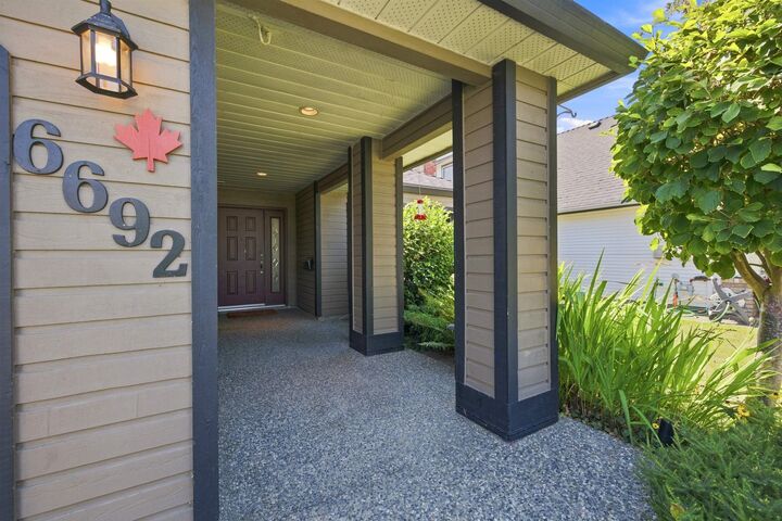 Property Photo: 6692 London Court BC V4K 4W7
