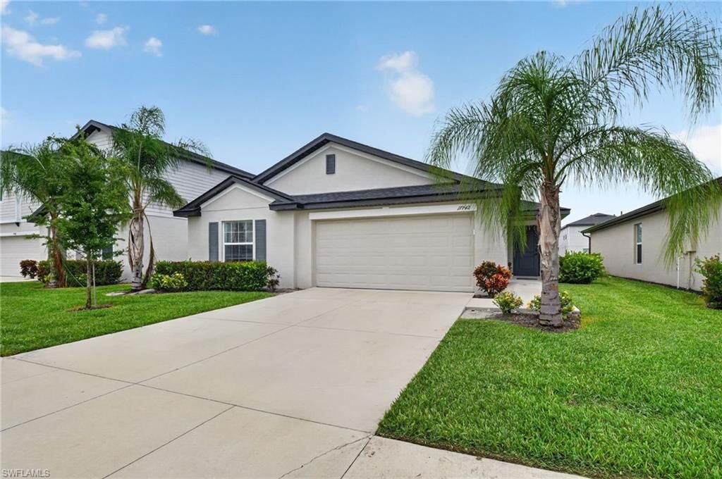 Property Photo:  17742 Paradiso Way  FL 33917 
