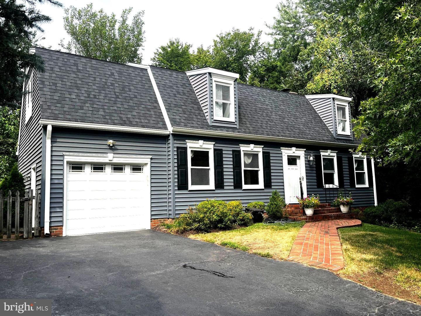 Property Photo:  8622 Vernon Avenue  VA 22309 