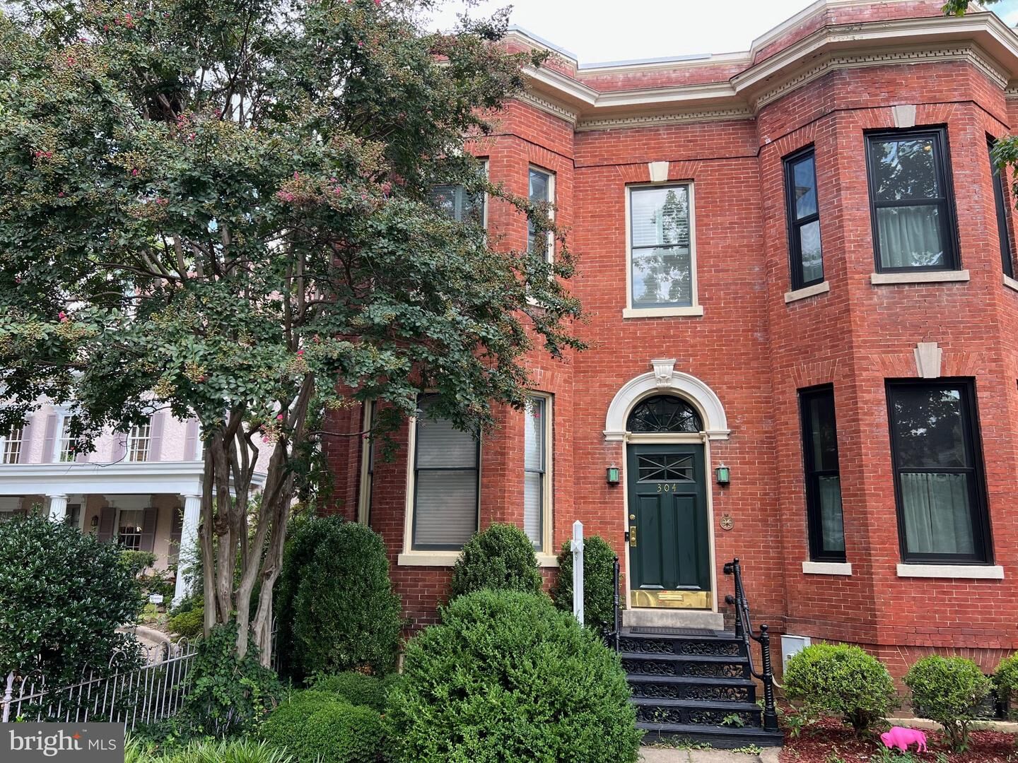 Property Photo:  304 A Street SE  DC 20003 