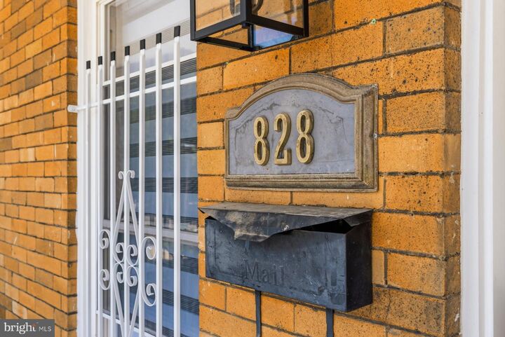 Property Photo:  828 Chauncey Avenue  MD 21217 