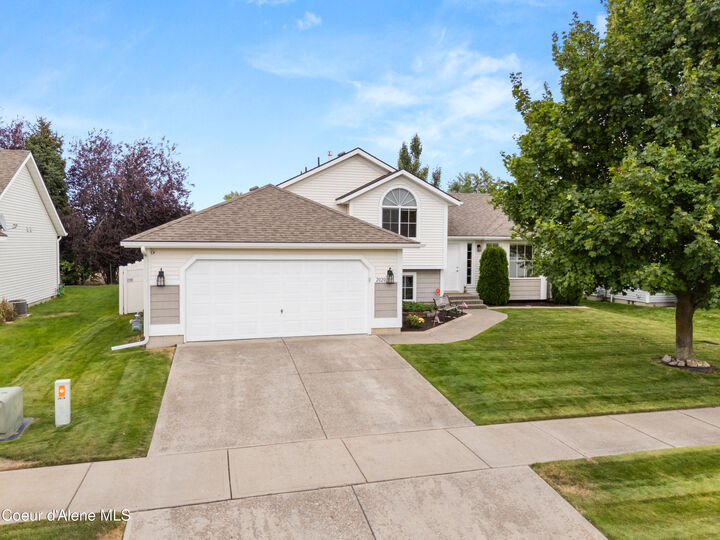 Property Photo:  2020 N Tschirley Rd  WA 99016 