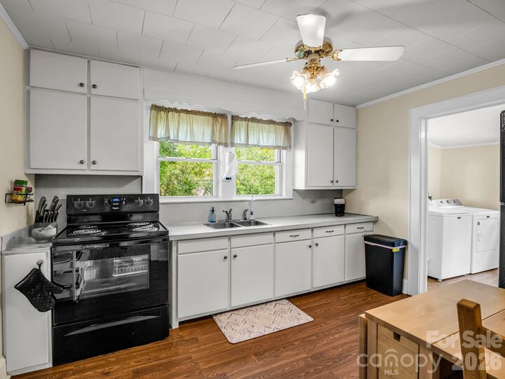 Property Photo: 1302 Startown Road NC 28092