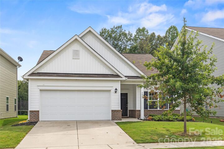 Property Photo:  9022 Evercrisp Lane  NC 28215 