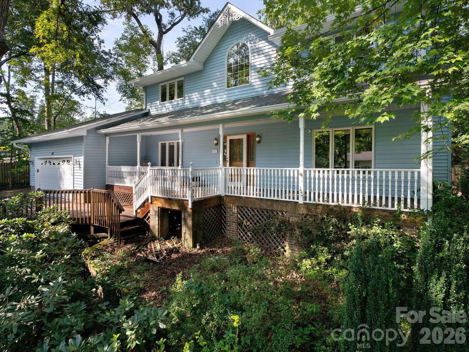 Property Photo:  30 S Oaks Circle  NC 28806 