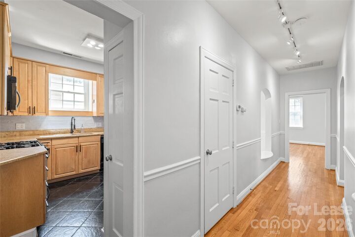 Property Photo:  920 Monticello Terrace 305  NC 28204 