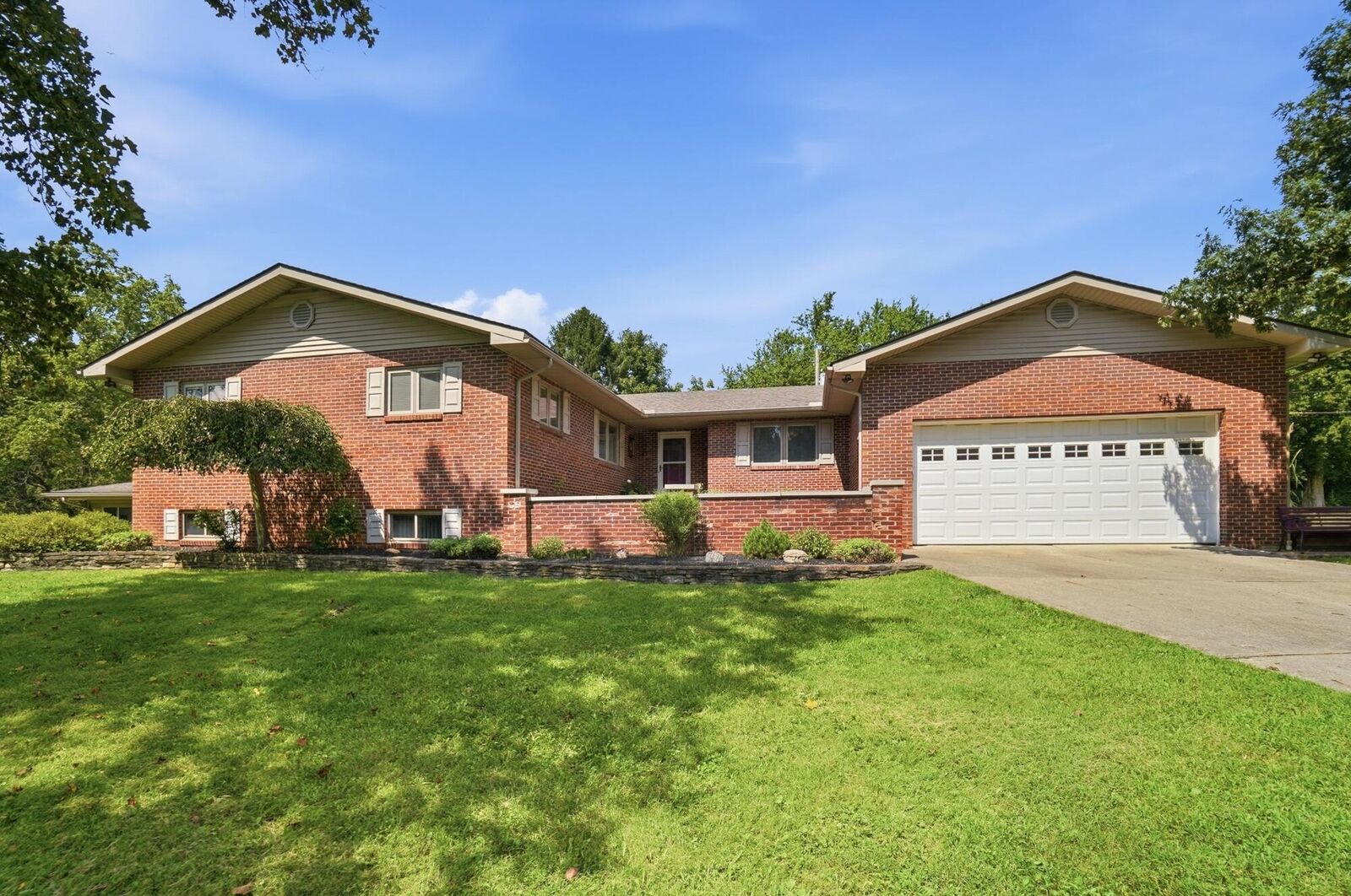 Property Photo:  5421 Harrisburg Georgesville Road  OH 43123 