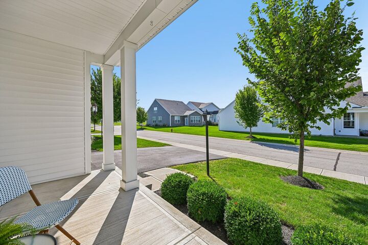 Property Photo: 6610 Wolfedown Way OH 43081