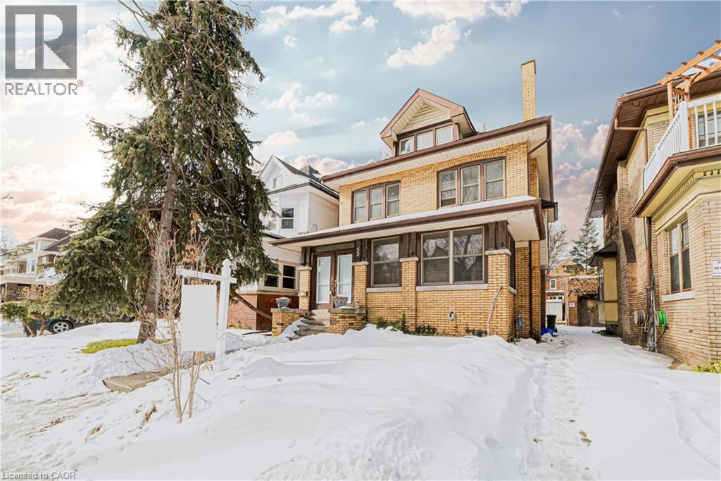 Property Photo:  52 Proctor Boulevard Main  ON L8M 2M4 
