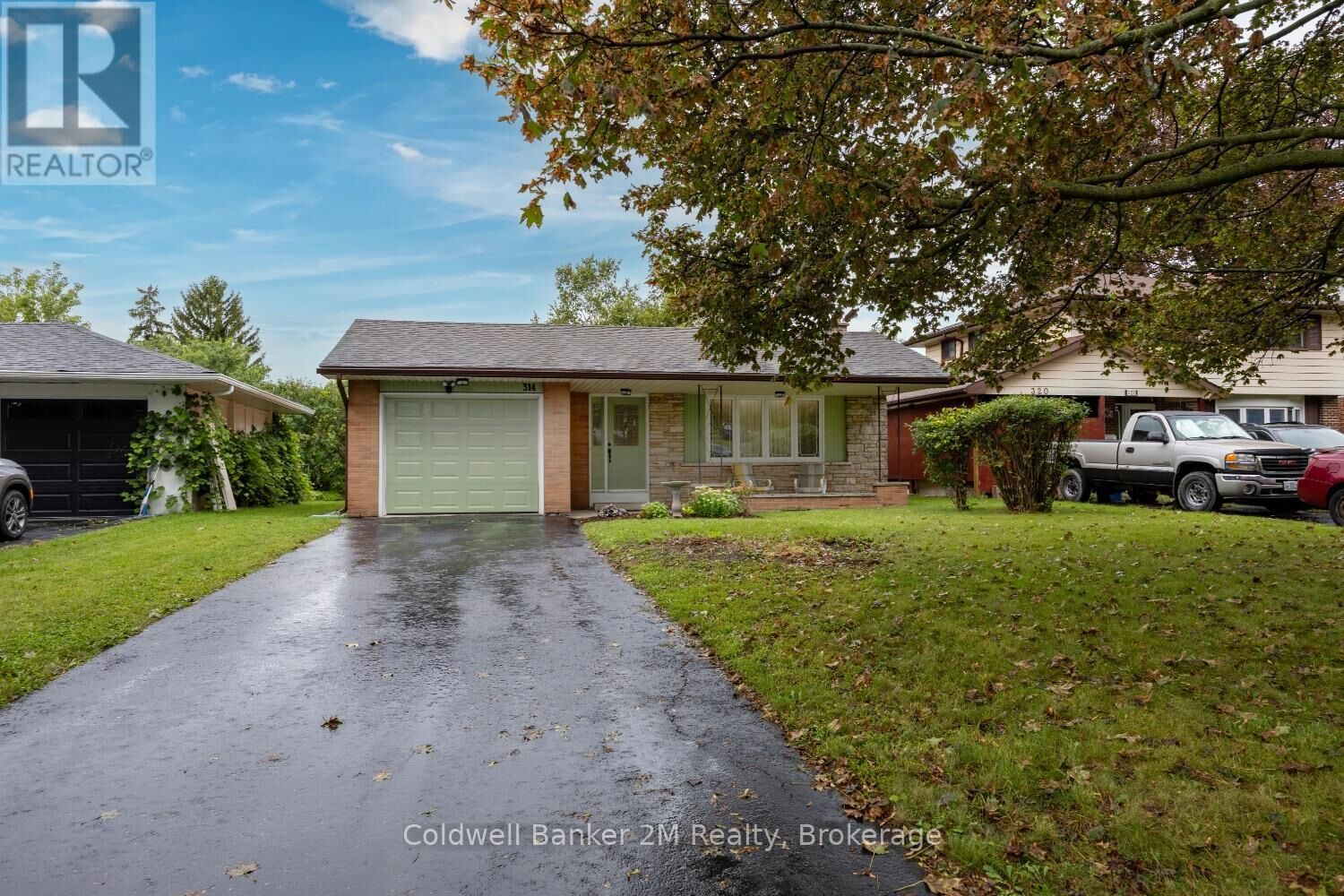 Property Photo:  314 Inverness Drive  ON L1J 5T4 