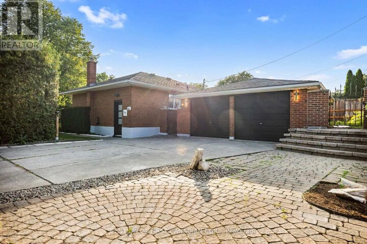 Property Photo:  38 Silverdale Crescent  ON N5Z 4A6 