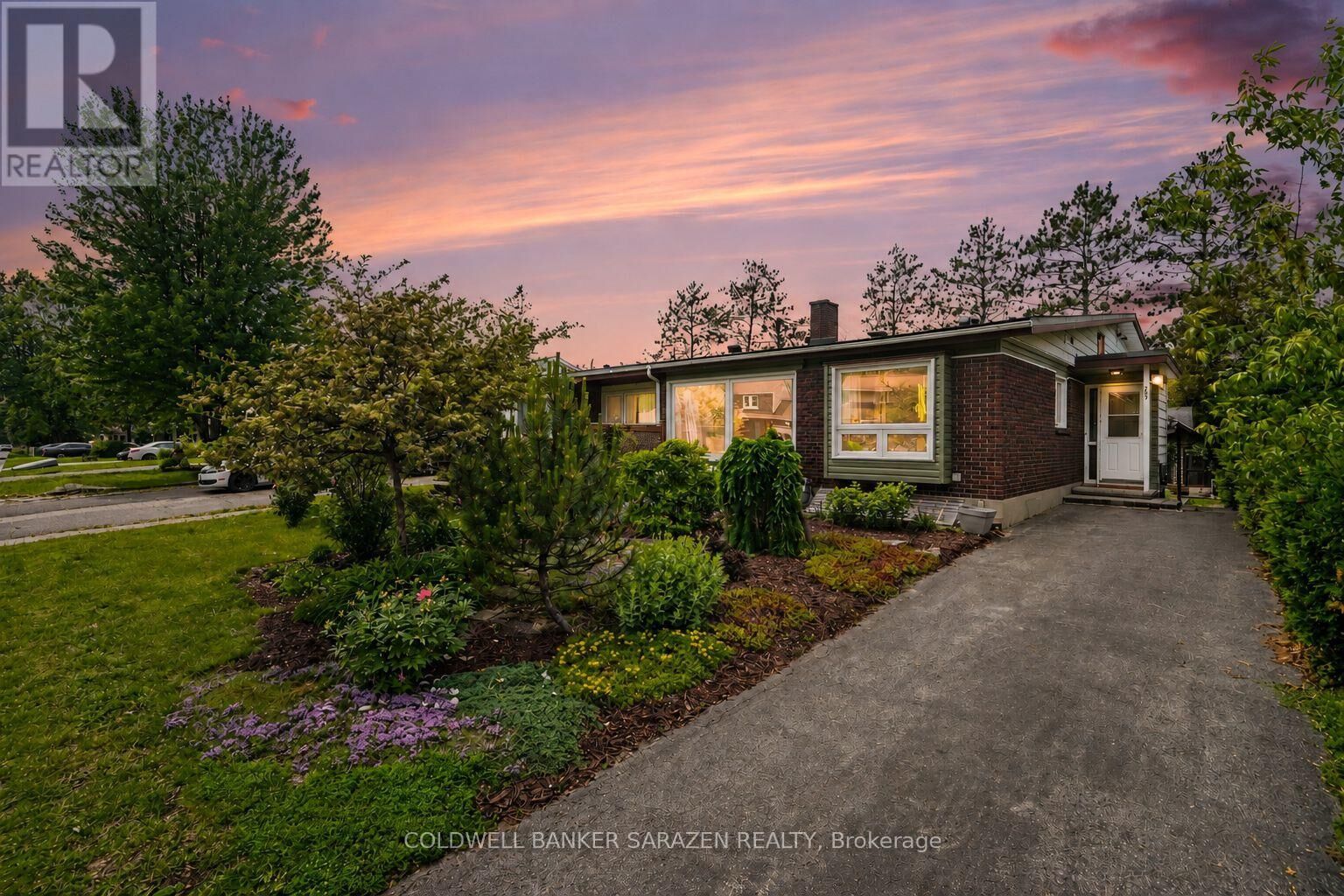 Property Photo: 79 Woodfield Drive ON K2G 0A1