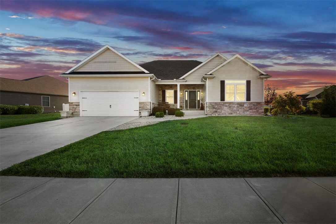 Property Photo:  1005 Haverhill Drive  OH 45373 