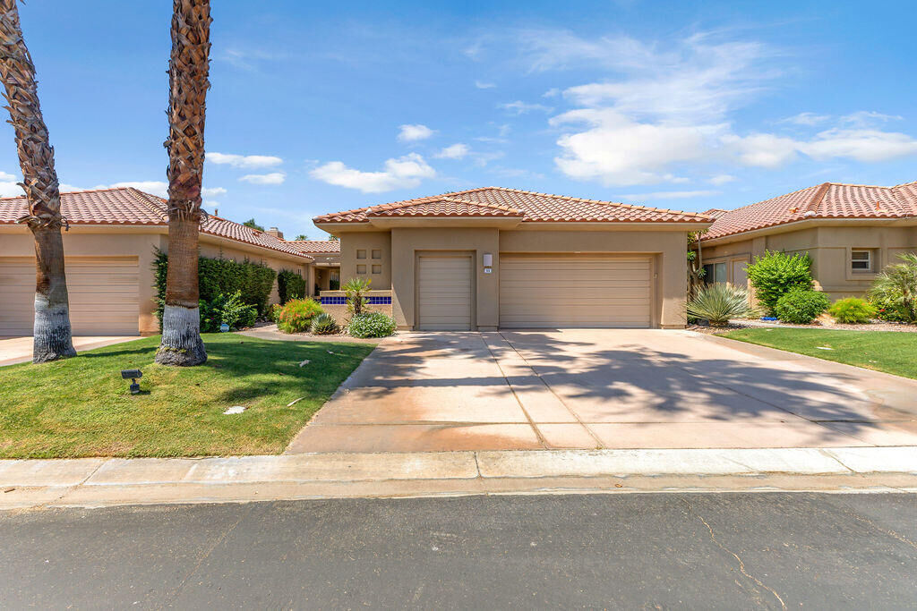 Property Photo:  93 Kavenish Drive  CA 92270 