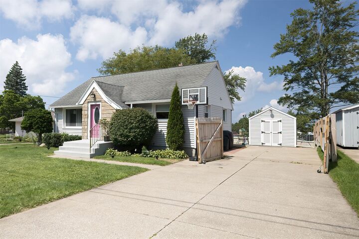 Property Photo:  1022 W Grandview Boulevard  PA 16509 