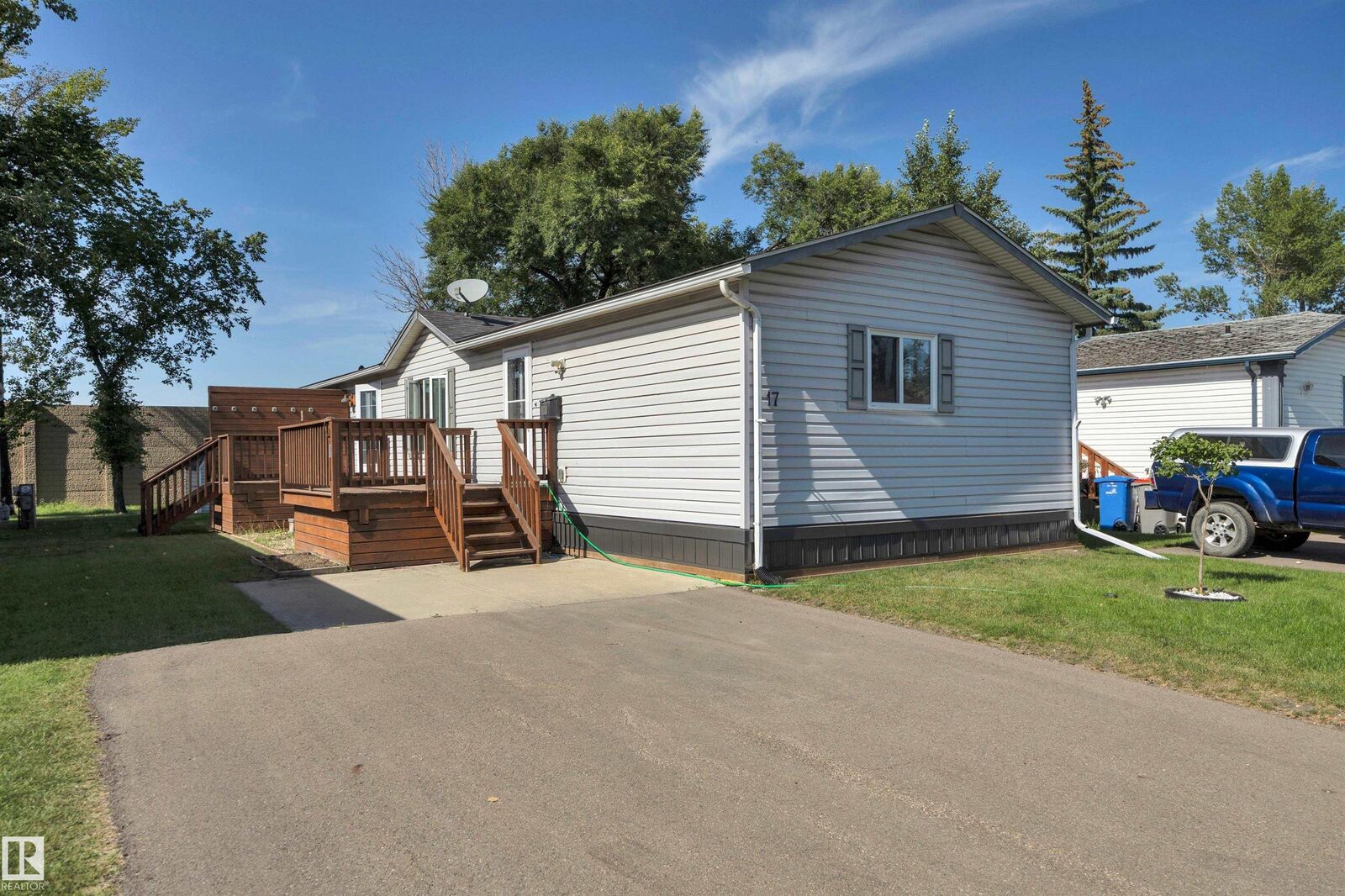 Property Photo:  17 Willow Park Estates  AB T9E 5P7 