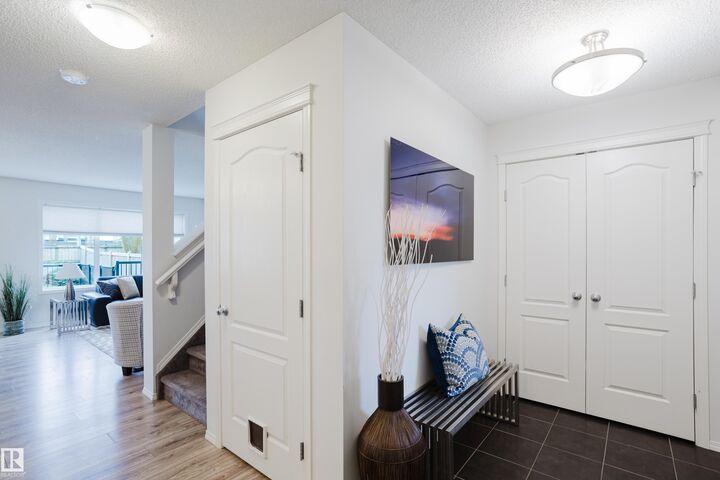 Property Photo:  527 171 Street SW  AB T6W 2A4 