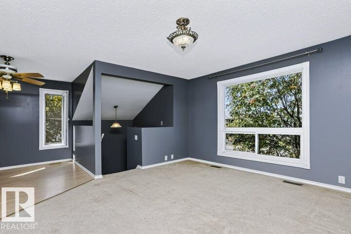 Property Photo:  3633 44 Avenue NW  AB T6L 5M5 