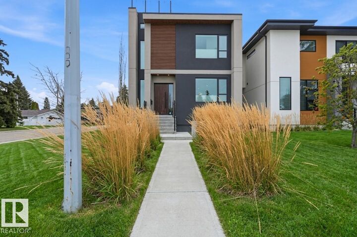 Property Photo:  44B Valleyview Crescent NW  AB T5R 5S6 