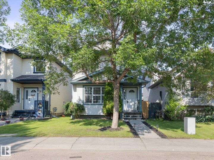 Property Photo:  1502 Grant Way NW  AB T5T 6M9 