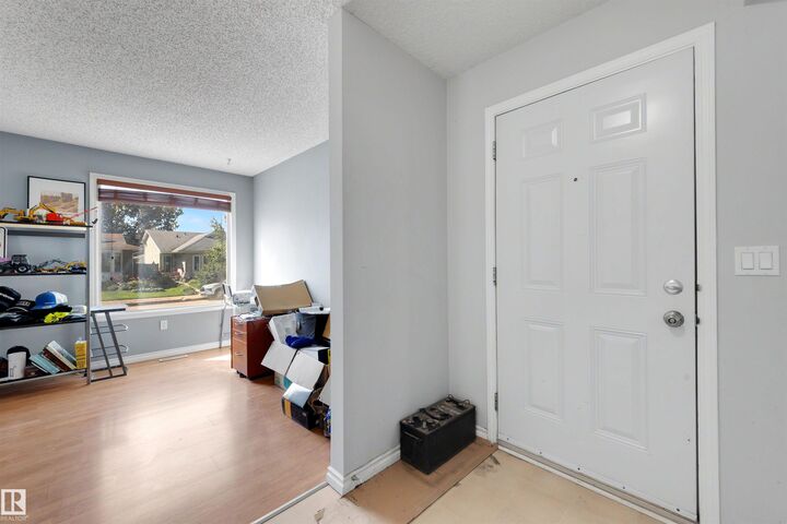 Property Photo:  3908 41 Avenue NW  AB T6L 5M4 
