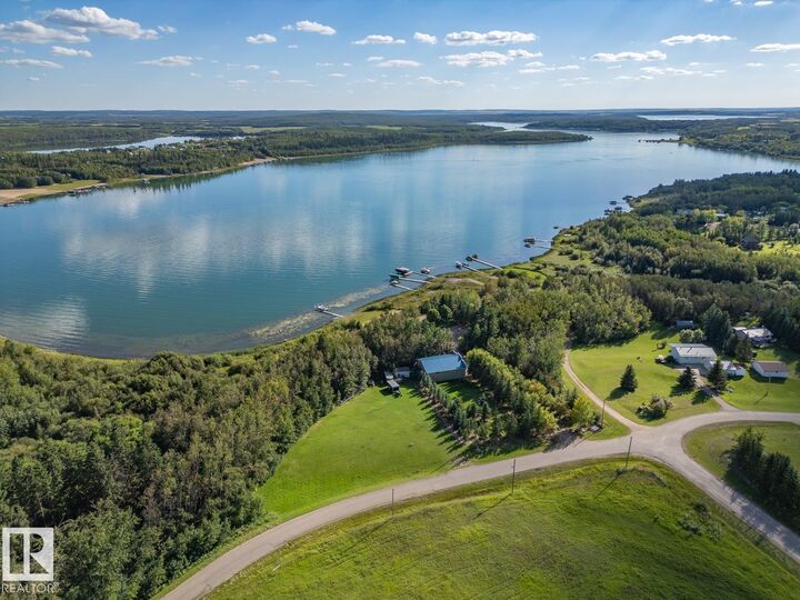 Property Photo:  202 56512 Rng Road 111  AB T7E 5A6 
