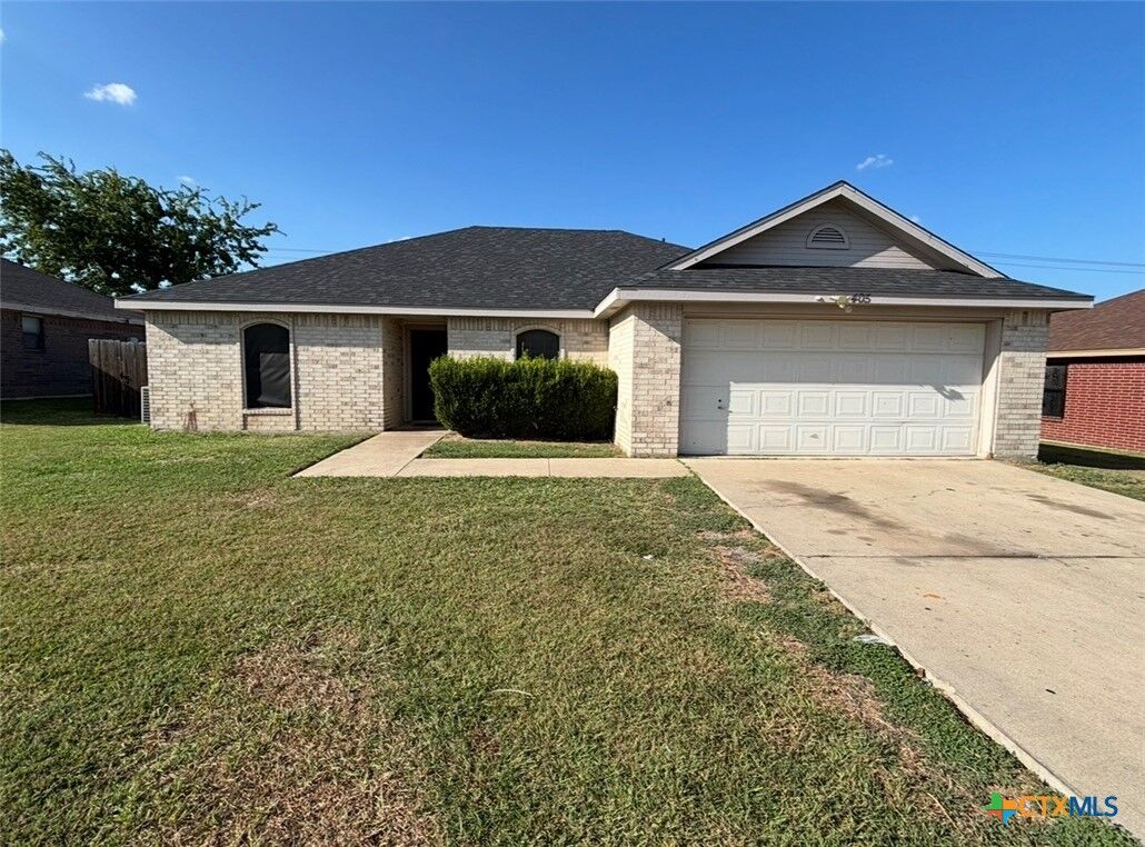 Property Photo:  405 James Loop  TX 76542 