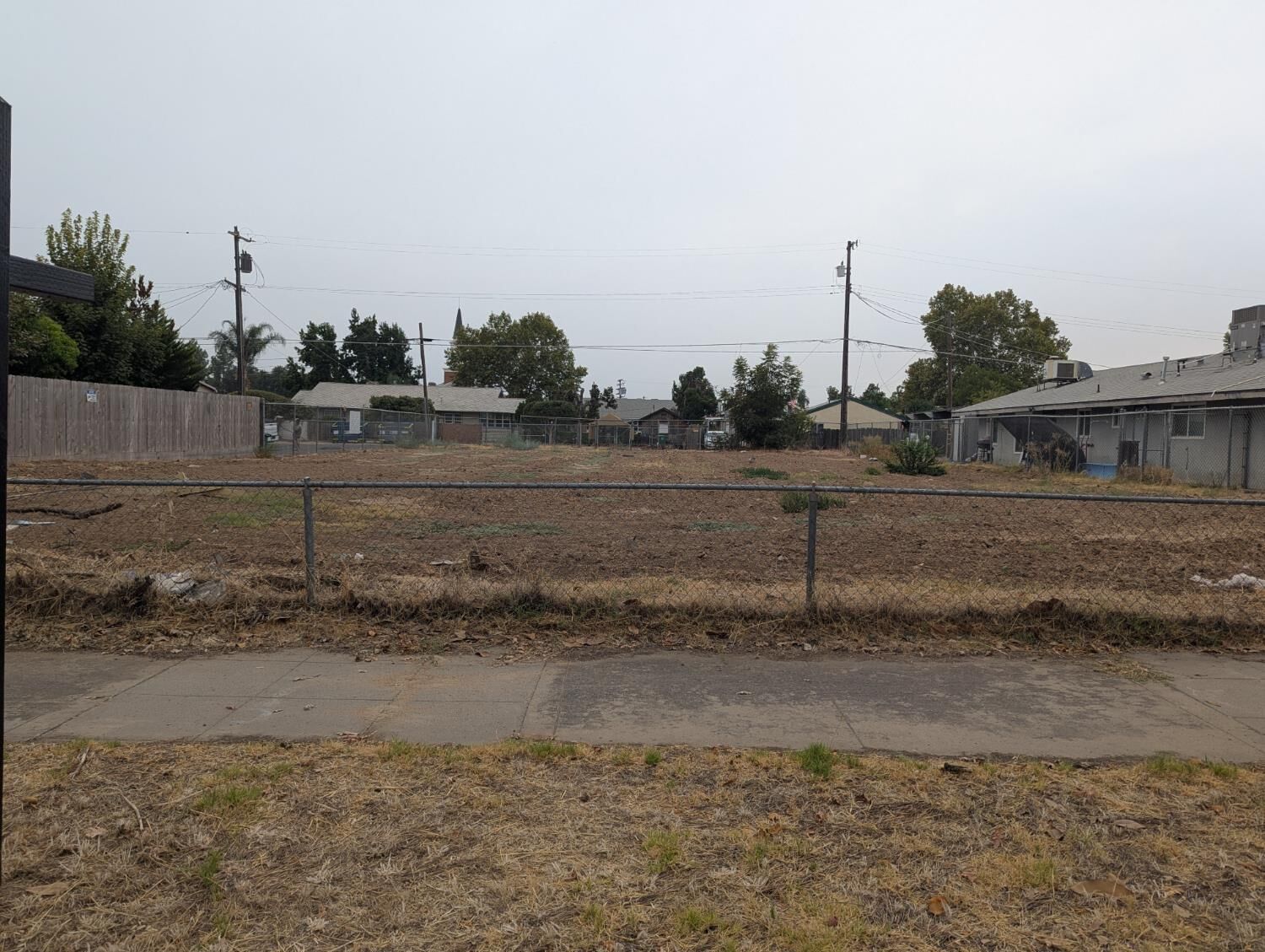 Property Photo:  521 O Street  CA 93657 