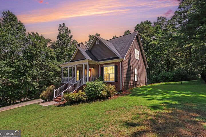 Property Photo:  5142 Spring Glen Court  GA 30135 