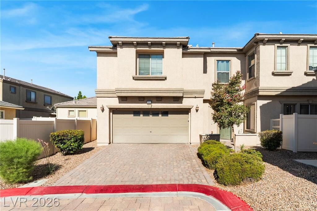 Property Photo: 5537 Punto Del Castello Court NV 89081
