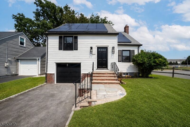 Property Photo:  2397 Seymour Ave  NJ 07083 