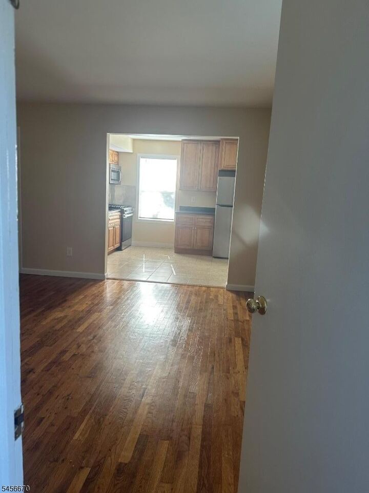 Property Photo:  111 Washington St Unit 1  NJ 07090 