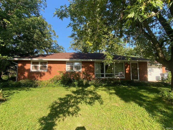 Property Photo:  7661 N County Road 320  IN 47320-9777 