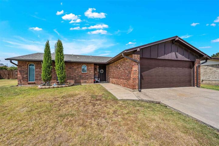Property Photo:  1604 NW 75th St  OK 73505 