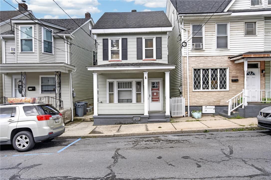 Property Photo: 112 Pitt Street PA 18252