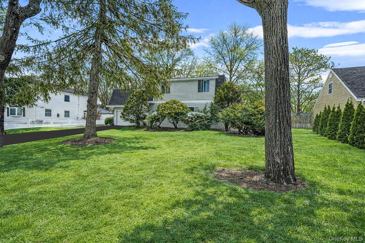 Property Photo:  22 Meyer Lane  NY 11763 