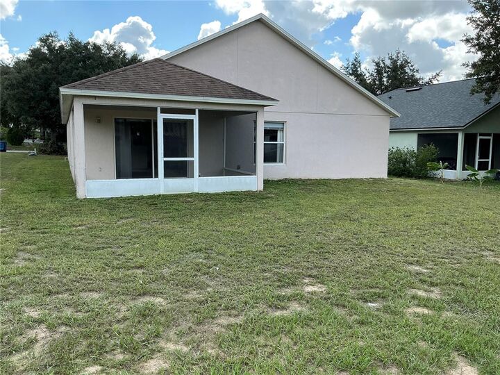 Property Photo:  127 Aberdeen Street  FL 33837 