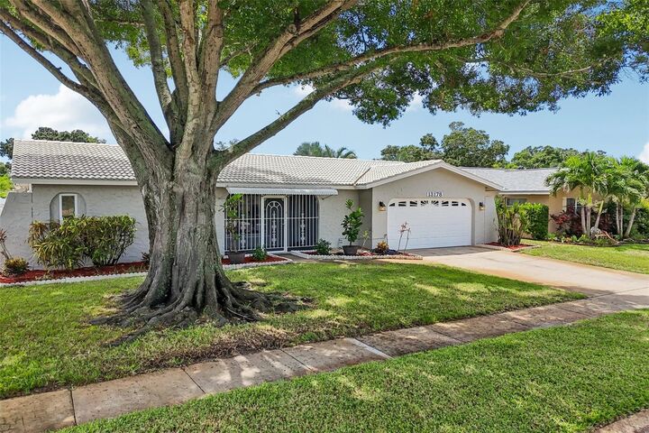 Property Photo:  13178 88th Avenue N  FL 33776 